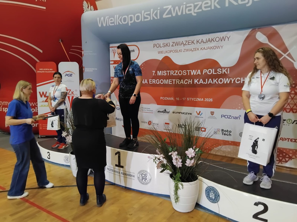 Zawodniczki z Nowego Chechła z medalami MP