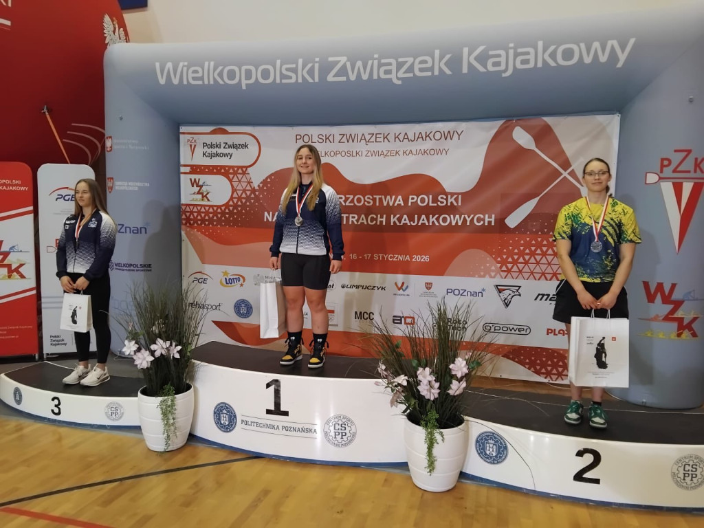 Zawodniczki z Nowego Chechła z medalami MP