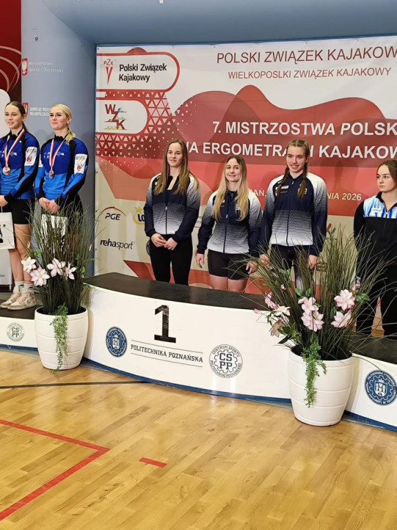 Zawodniczki z Nowego Chechła z medalami MP