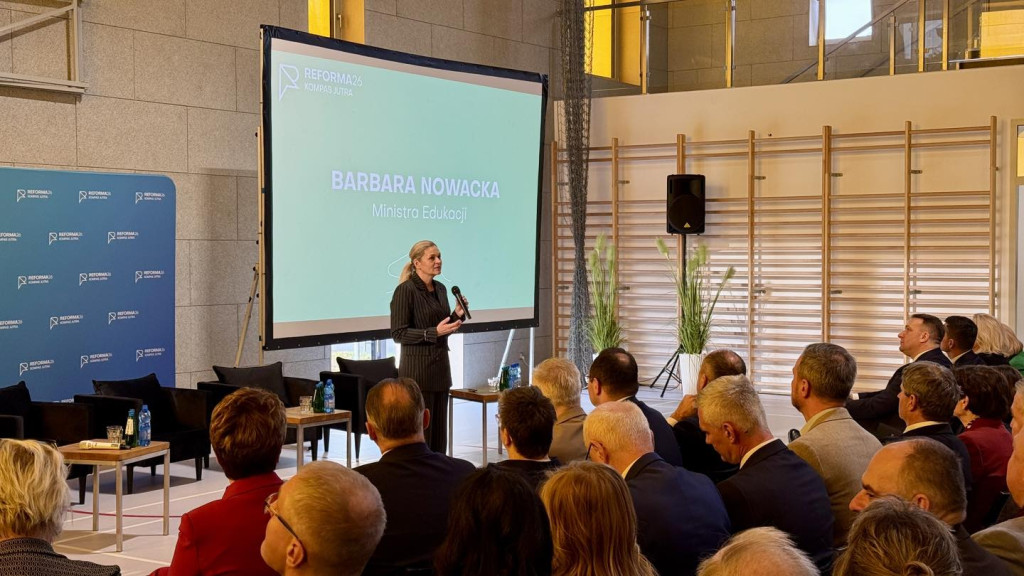 Ministra Nowacka, nauczyciele i rodzice