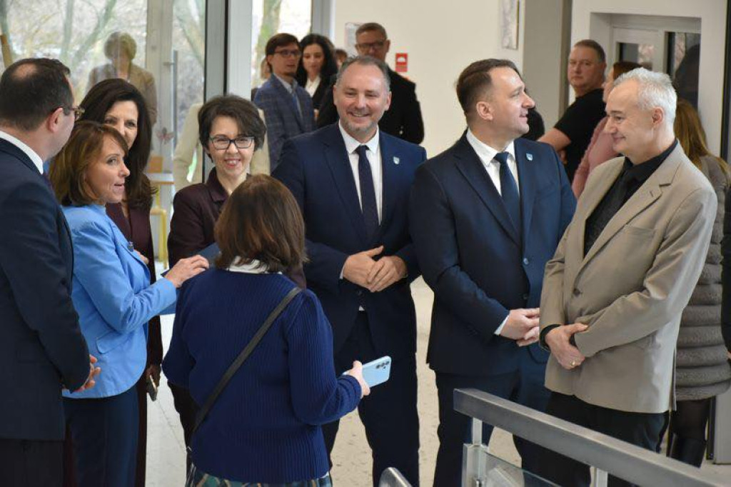 Ministra Nowacka, nauczyciele i rodzice