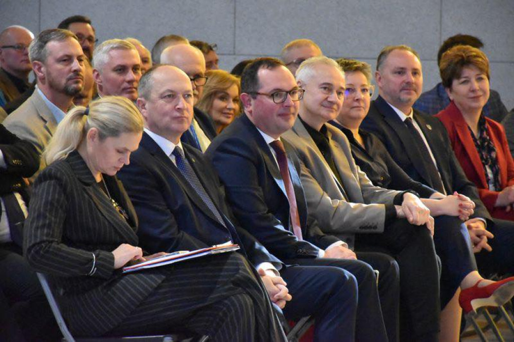 Ministra Nowacka, nauczyciele i rodzice