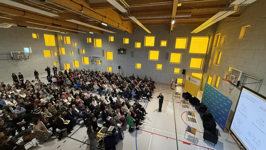 Ministra Nowacka, nauczyciele i rodzice