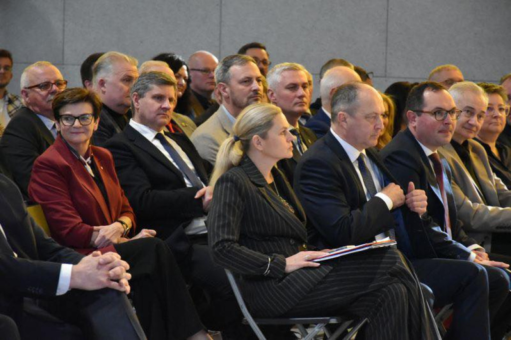 Ministra Nowacka, nauczyciele i rodzice