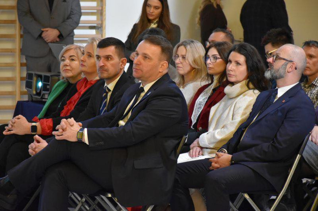 Ministra Nowacka, nauczyciele i rodzice