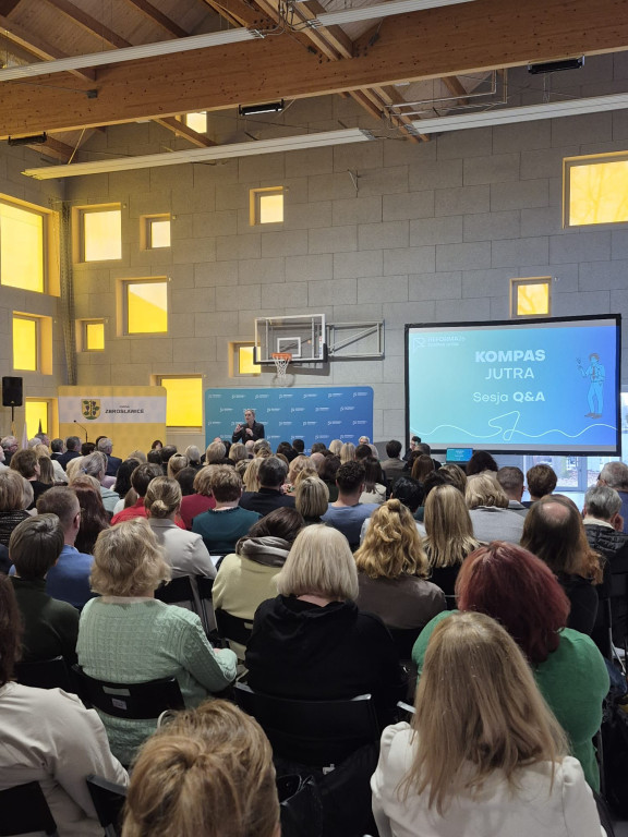 Ministra Nowacka, nauczyciele i rodzice