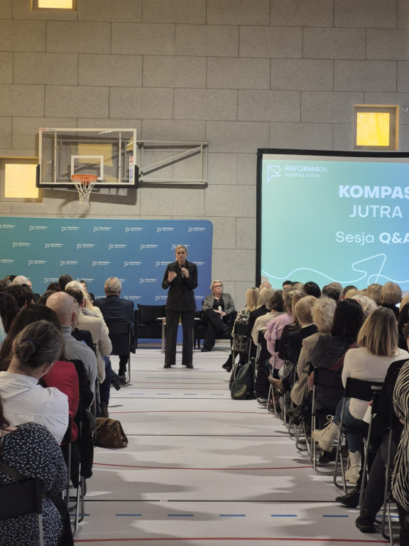 Ministra Nowacka, nauczyciele i rodzice