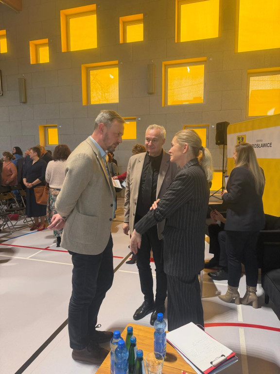 Ministra Nowacka, nauczyciele i rodzice