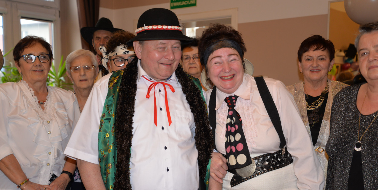 Bal w stylu PRL. Dla seniorów