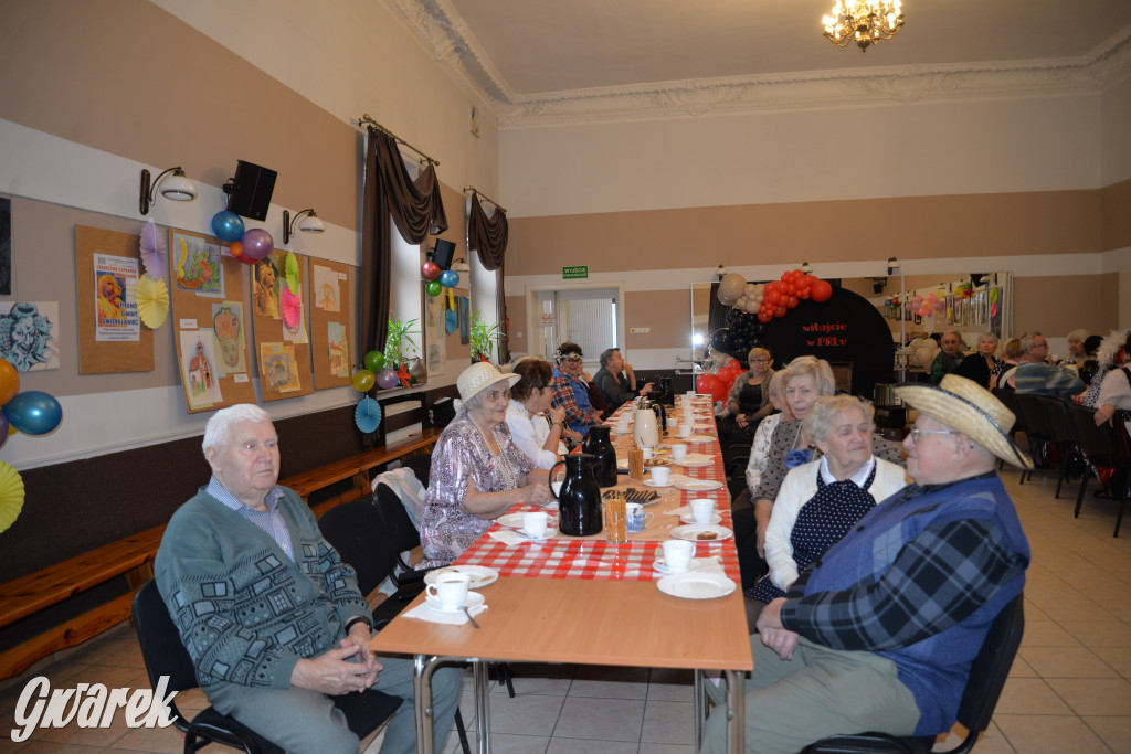 Bal w stylu PRL. Dla seniorów