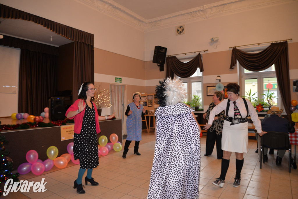 Bal w stylu PRL. Dla seniorów