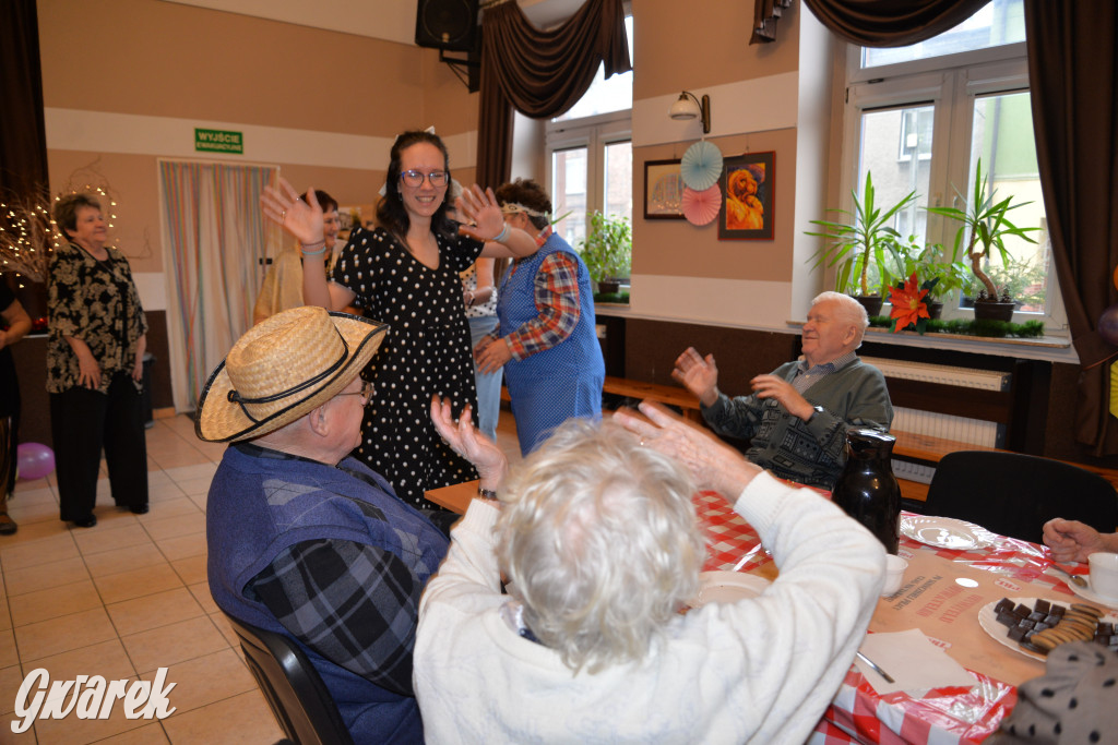 Bal w stylu PRL. Dla seniorów