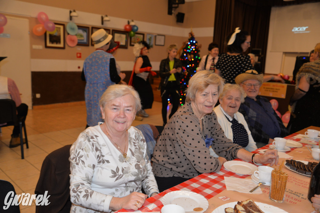 Bal w stylu PRL. Dla seniorów