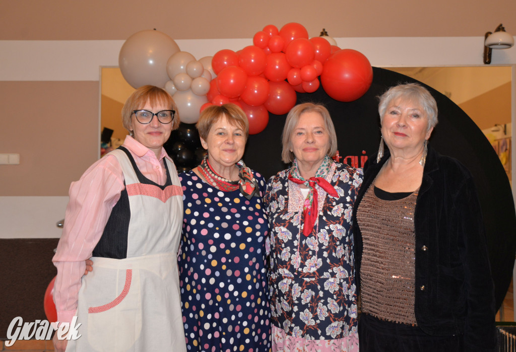 Bal w stylu PRL. Dla seniorów