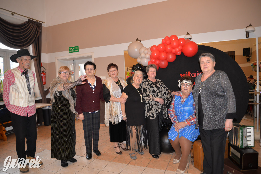 Bal w stylu PRL. Dla seniorów