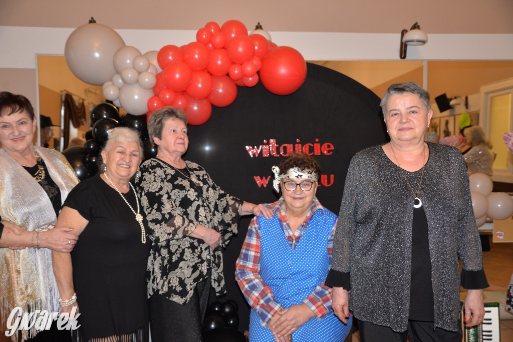 Bal w stylu PRL. Dla seniorów