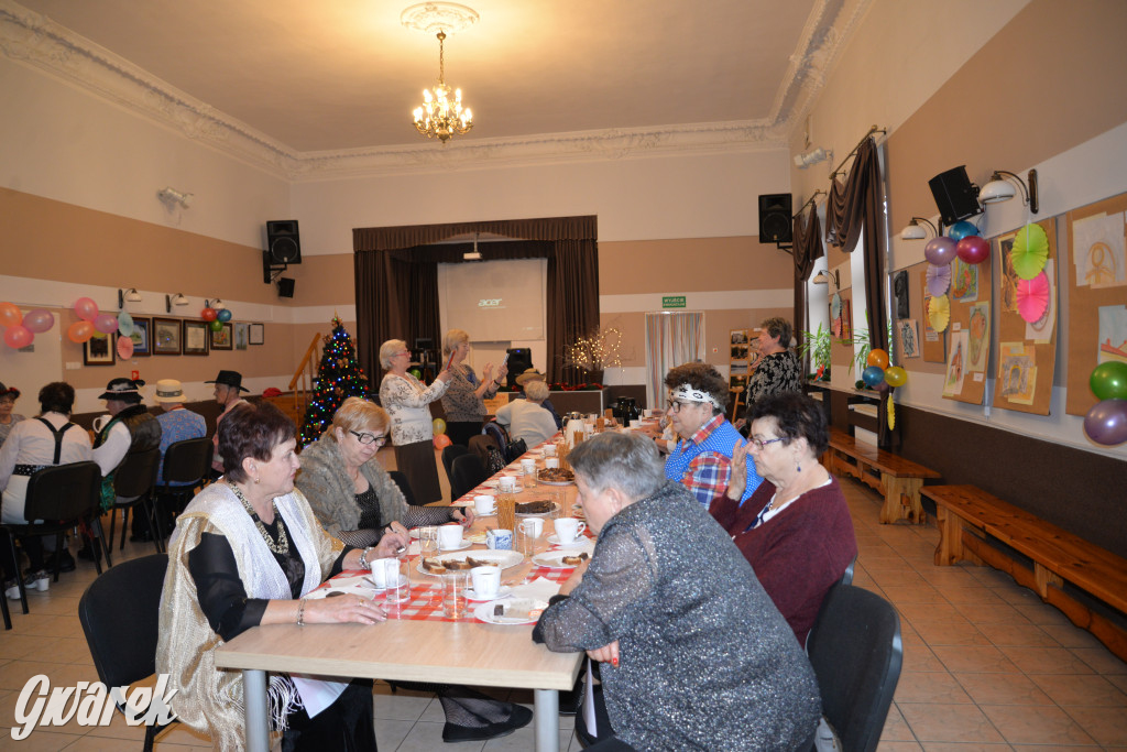 Bal w stylu PRL. Dla seniorów