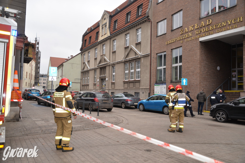 Tarnowskie Góry. Ewakuacja z budynku ZUS-u