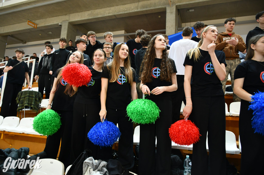 Piłkarze ręczni grali ku pamięci Damiana Chlebosza