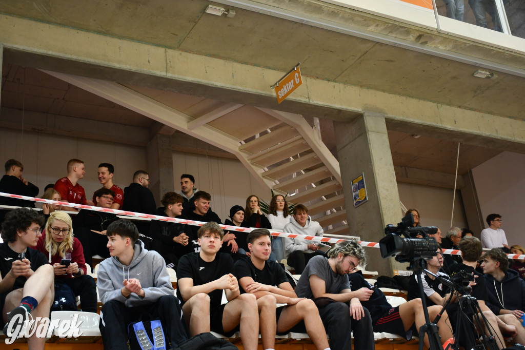 Piłkarze ręczni grali ku pamięci Damiana Chlebosza