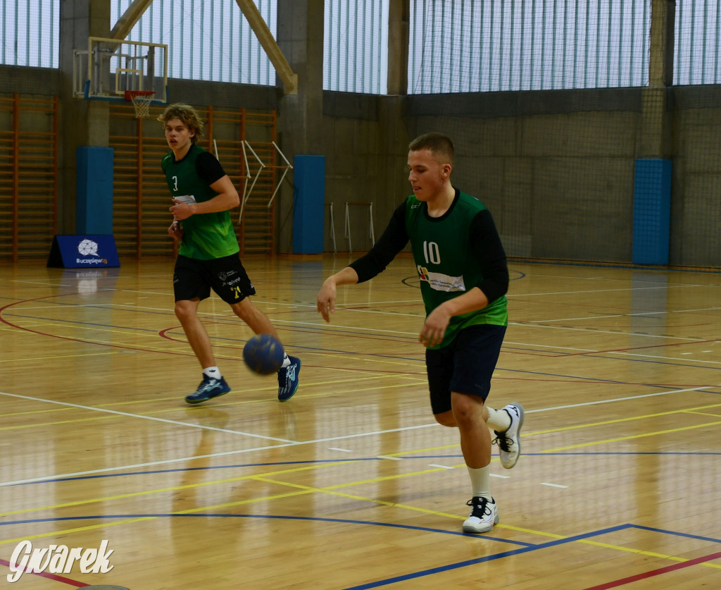 Piłkarze ręczni grali ku pamięci Damiana Chlebosza