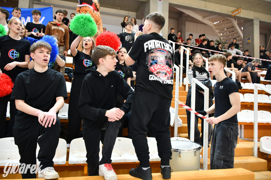 Piłkarze ręczni grali ku pamięci Damiana Chlebosza