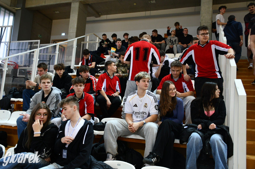 Piłkarze ręczni grali ku pamięci Damiana Chlebosza