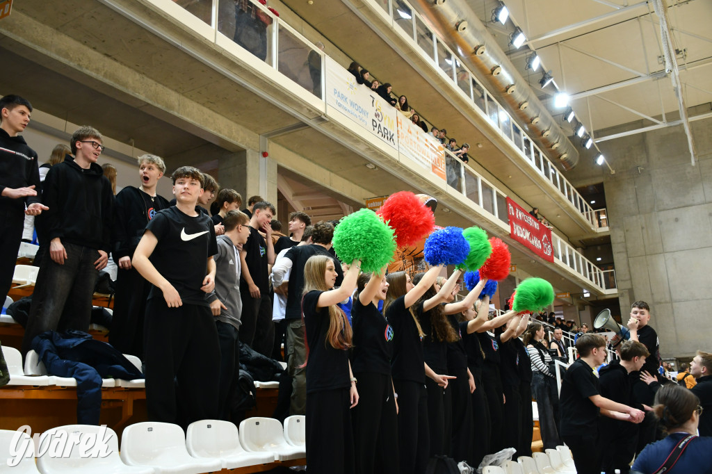 Piłkarze ręczni grali ku pamięci Damiana Chlebosza