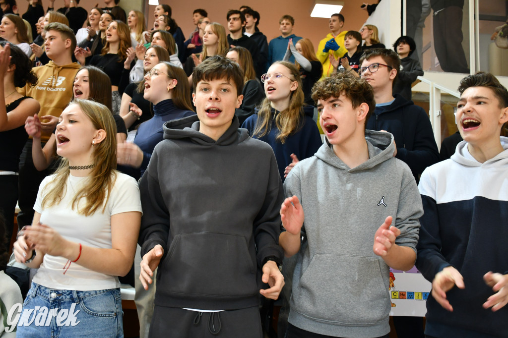 Piłkarze ręczni grali ku pamięci Damiana Chlebosza