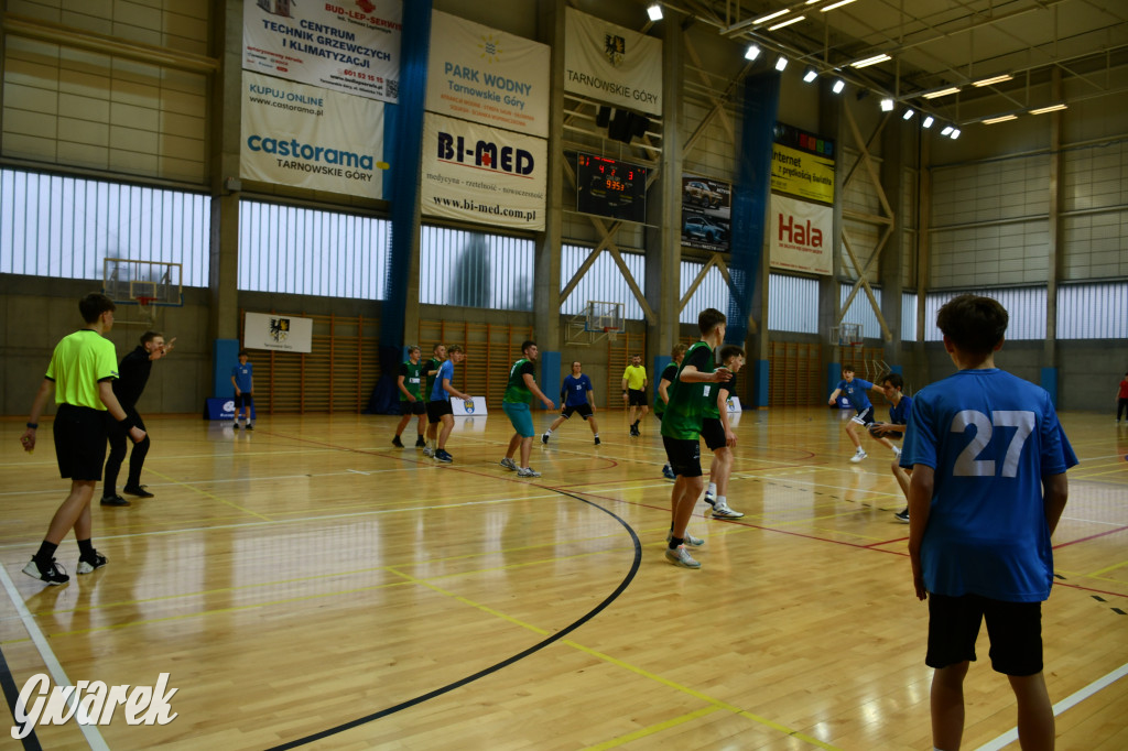 Piłkarze ręczni grali ku pamięci Damiana Chlebosza