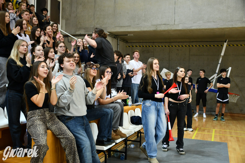 Piłkarze ręczni grali ku pamięci Damiana Chlebosza