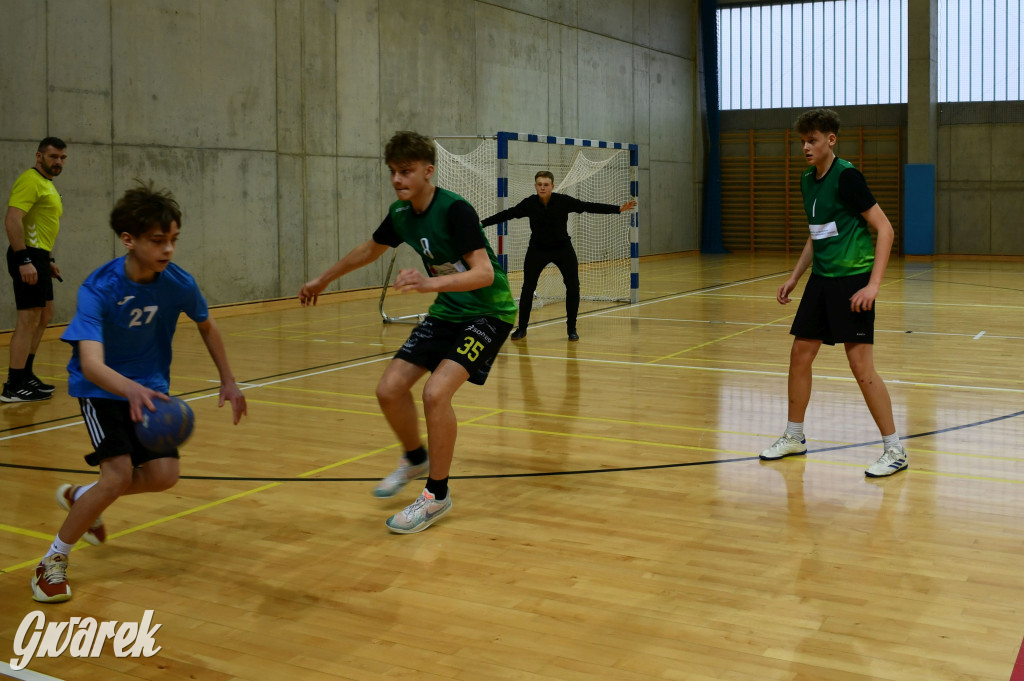 Piłkarze ręczni grali ku pamięci Damiana Chlebosza
