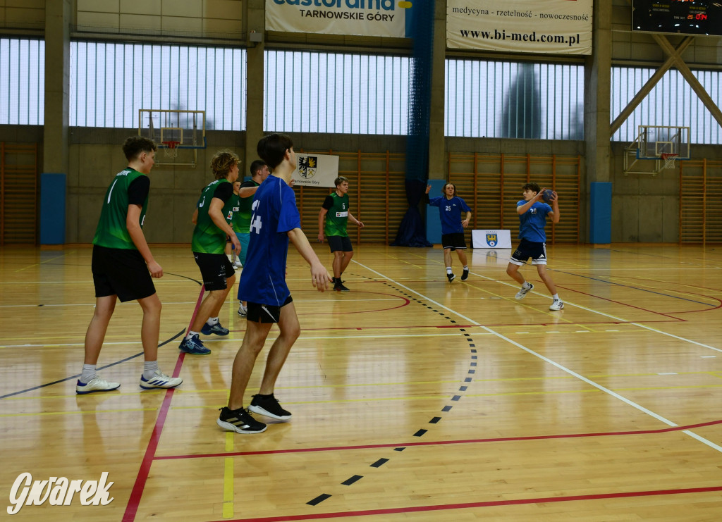 Piłkarze ręczni grali ku pamięci Damiana Chlebosza