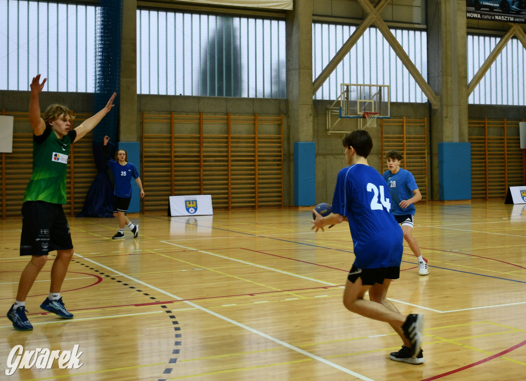 Piłkarze ręczni grali ku pamięci Damiana Chlebosza