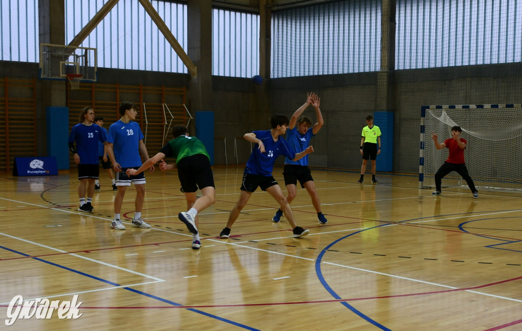 Piłkarze ręczni grali ku pamięci Damiana Chlebosza