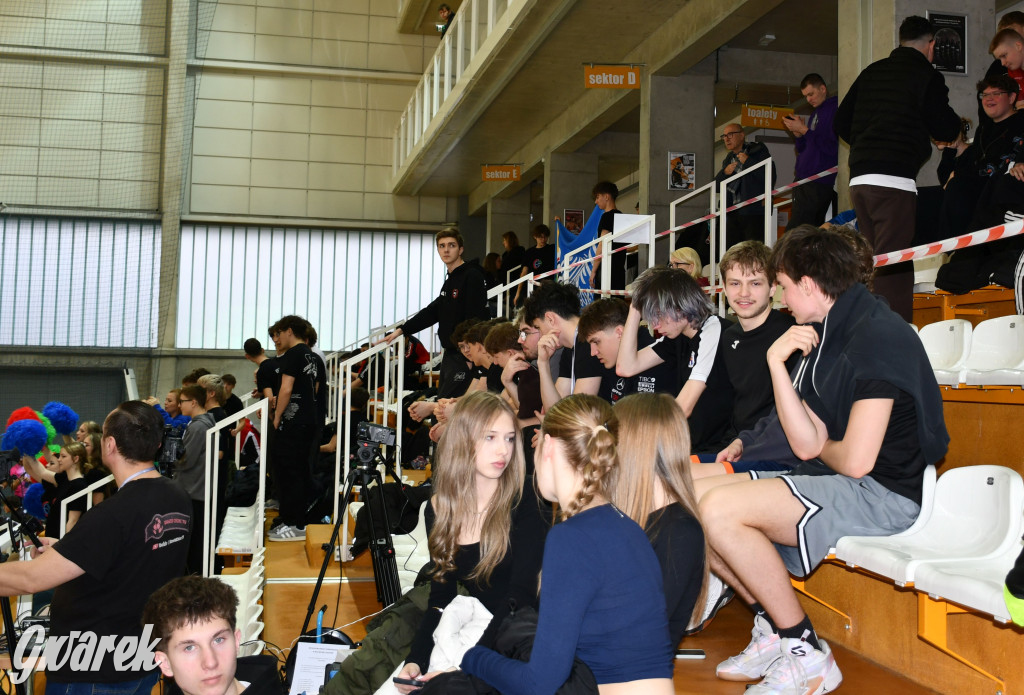 Piłkarze ręczni grali ku pamięci Damiana Chlebosza