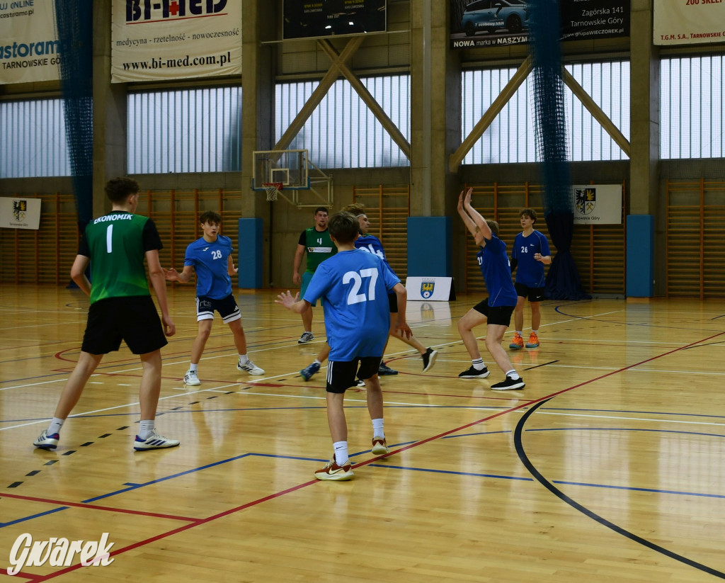 Piłkarze ręczni grali ku pamięci Damiana Chlebosza