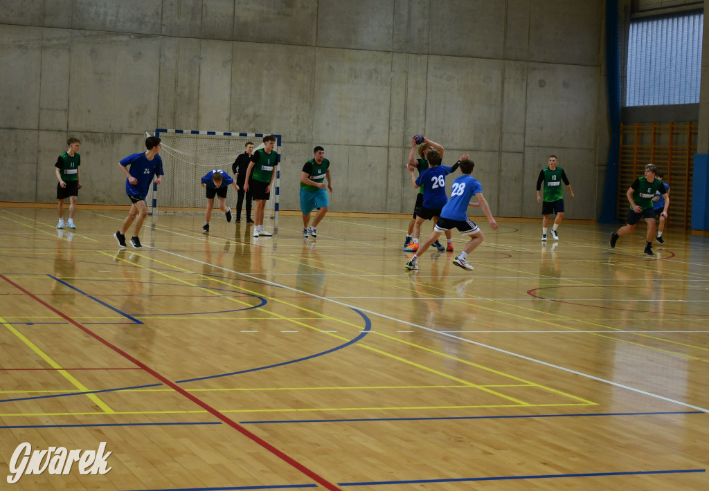 Piłkarze ręczni grali ku pamięci Damiana Chlebosza