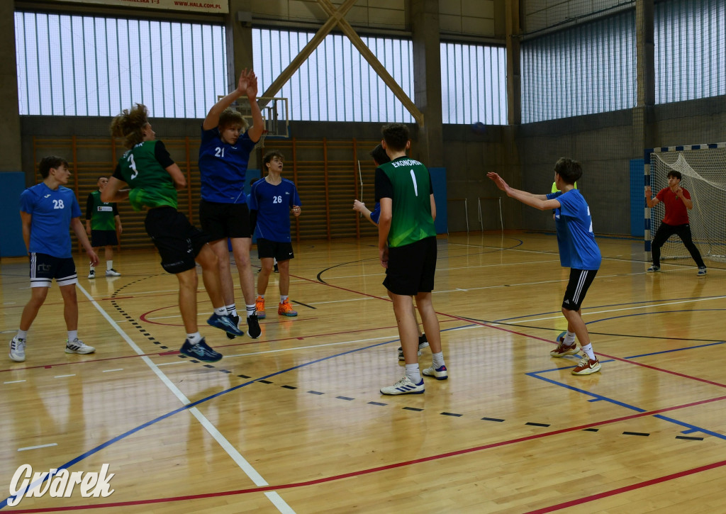 Piłkarze ręczni grali ku pamięci Damiana Chlebosza