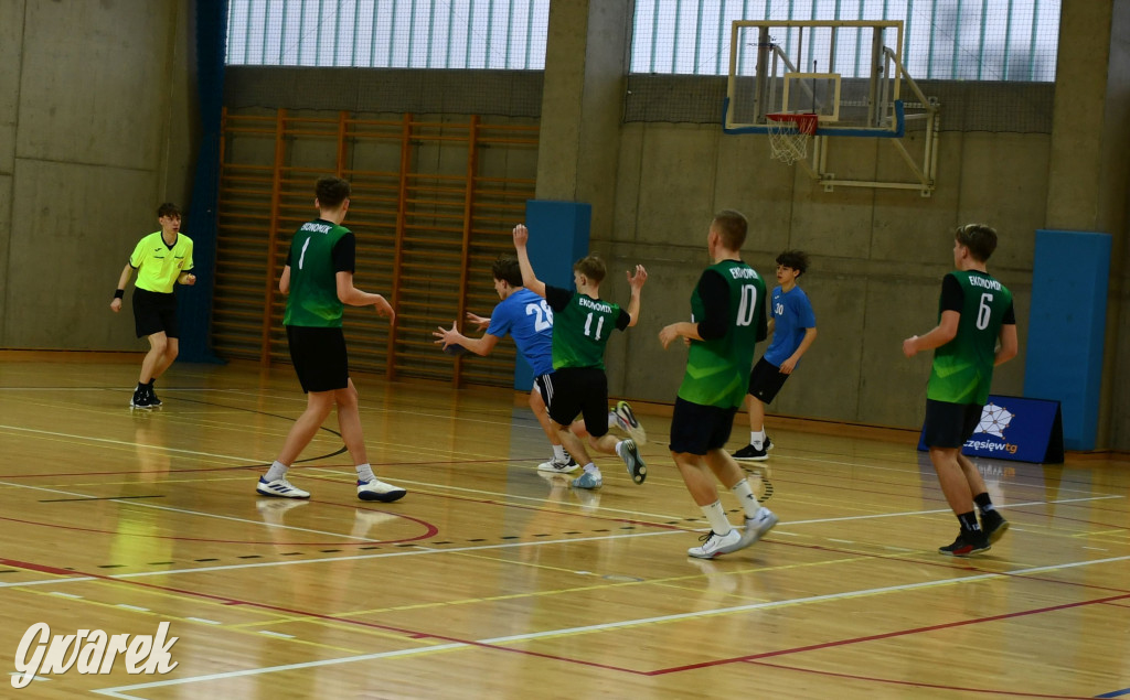 Piłkarze ręczni grali ku pamięci Damiana Chlebosza