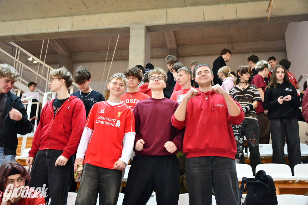 Piłkarze ręczni grali ku pamięci Damiana Chlebosza