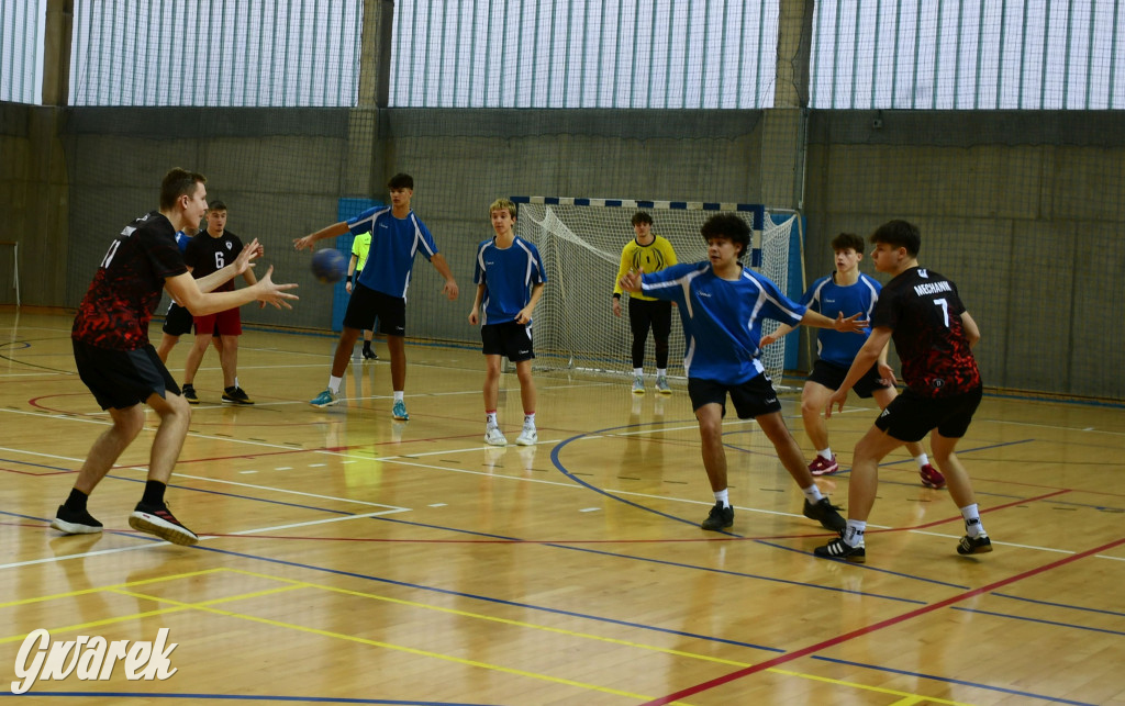 Piłkarze ręczni grali ku pamięci Damiana Chlebosza