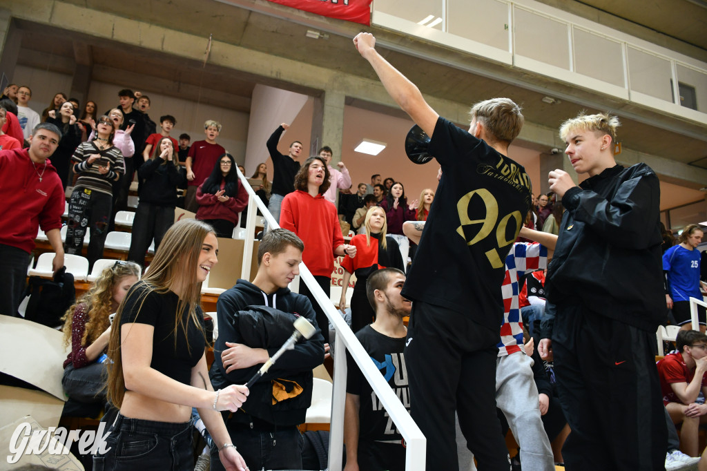 Piłkarze ręczni grali ku pamięci Damiana Chlebosza