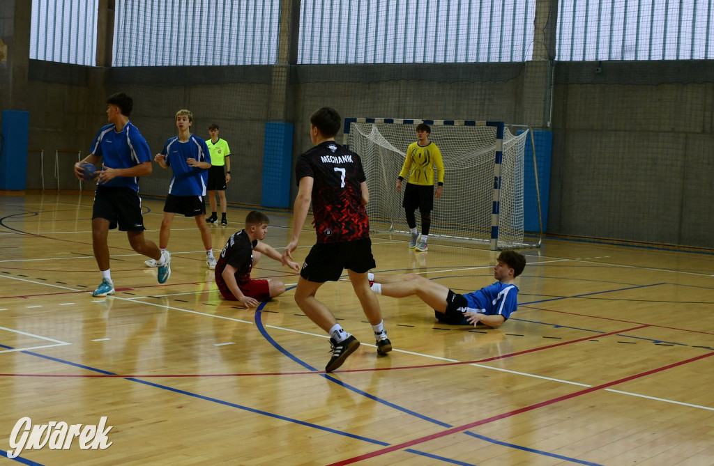 Piłkarze ręczni grali ku pamięci Damiana Chlebosza