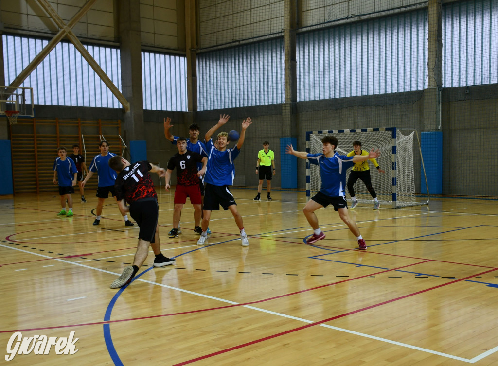 Piłkarze ręczni grali ku pamięci Damiana Chlebosza