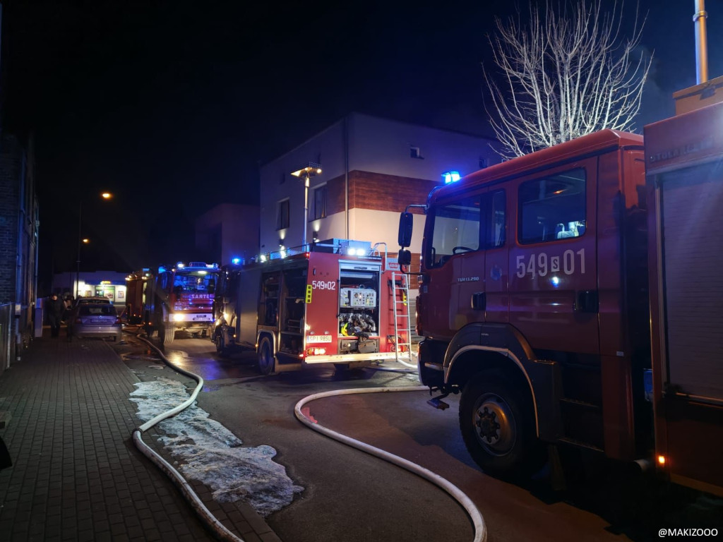 Z pożarem walczyło 30 strażaków