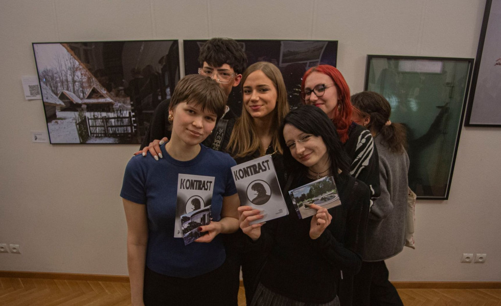 Zdolna młodzież. Dwie wystawy w pałacu