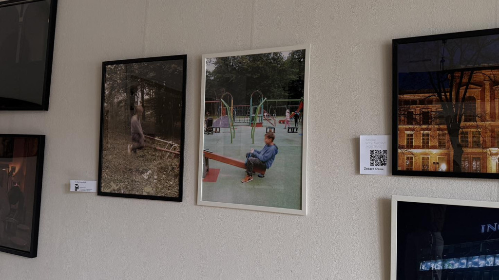 Zdolna młodzież. Dwie wystawy w pałacu