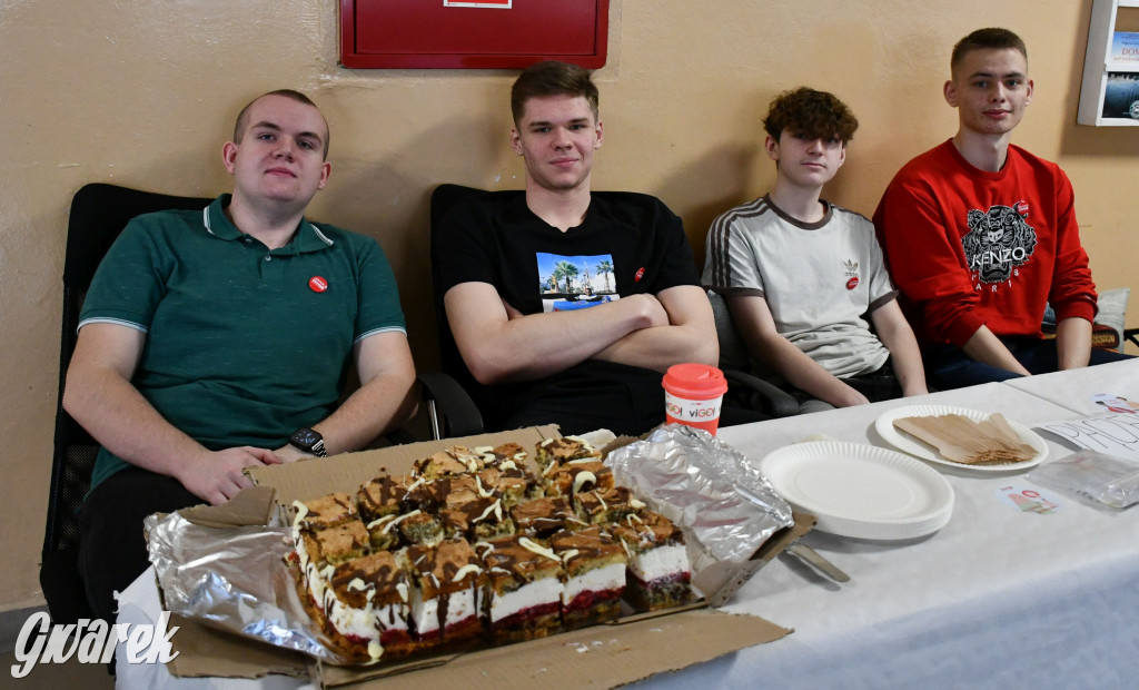 Gra o życie i kiermasz. Warto dziś wpaść do Mechanika