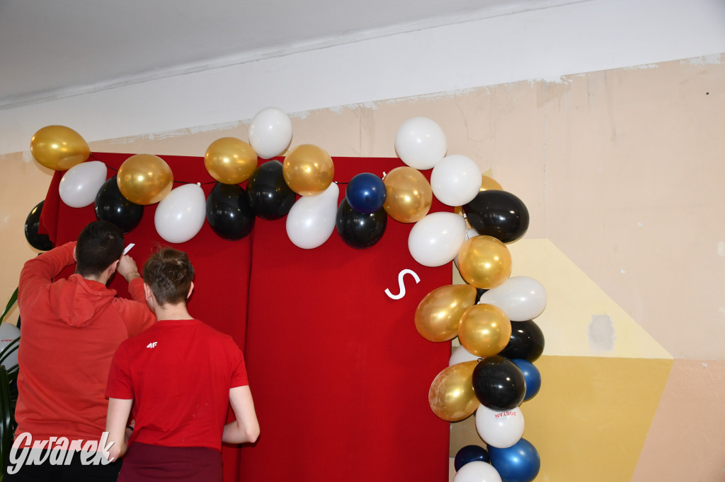 Gra o życie i kiermasz. Warto dziś wpaść do Mechanika